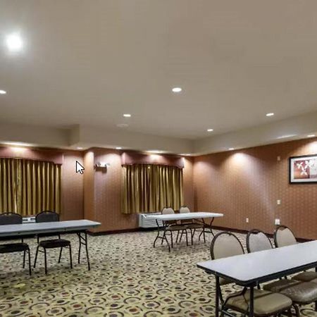 Lake Texoma Inn And Suites Denison Exteriér fotografie